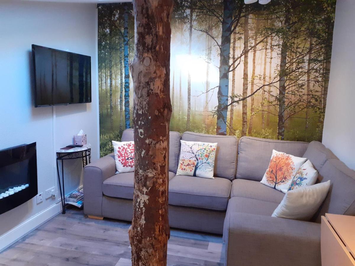 The Treehouse By Airlie Apartment Nairn Exterior photo