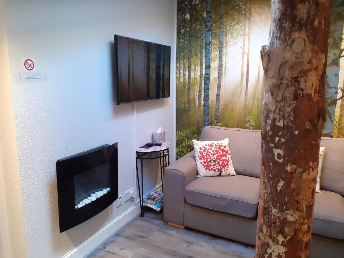 The Treehouse By Airlie Apartment Nairn Exterior photo