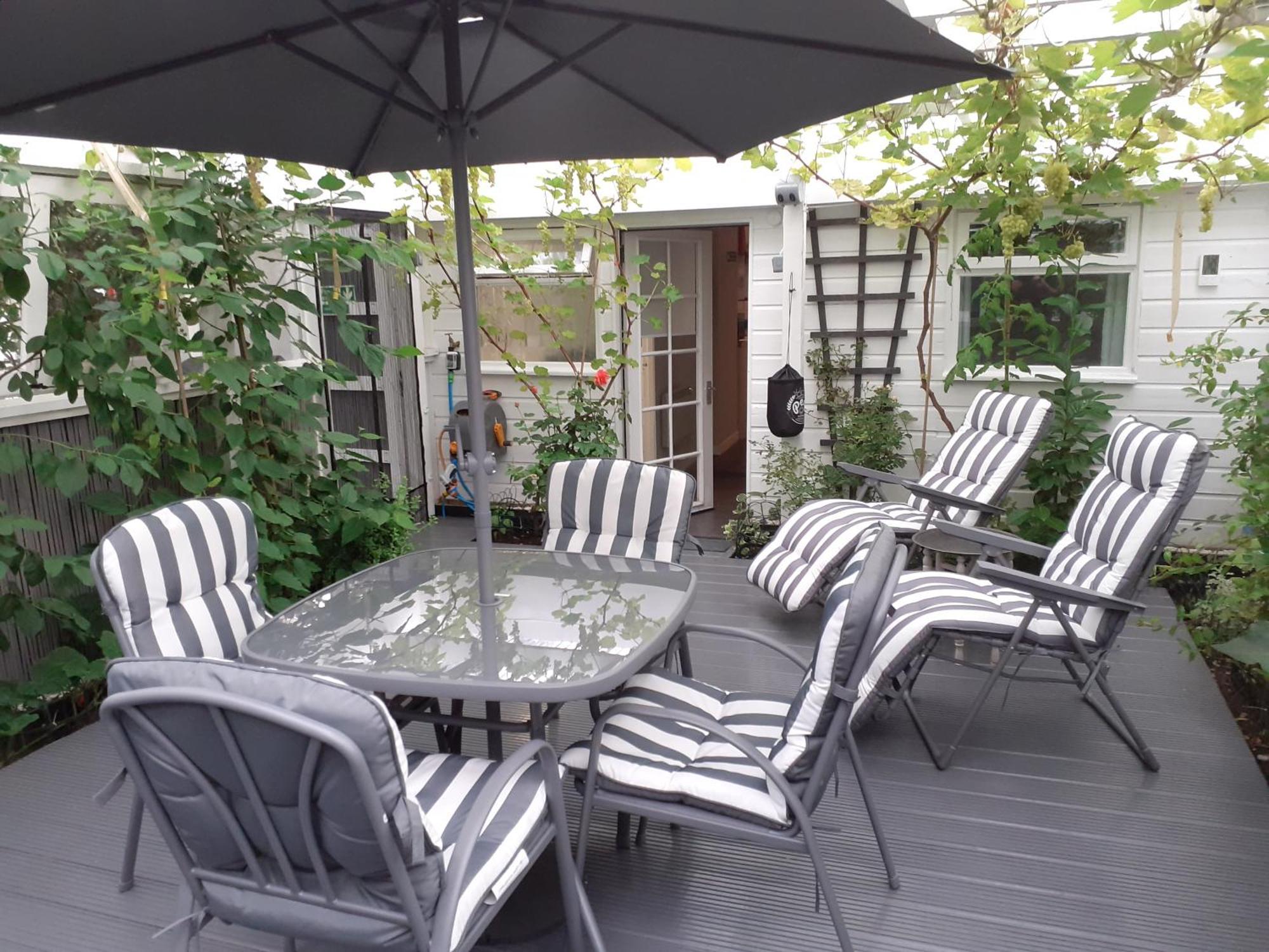 The Treehouse By Airlie Apartment Nairn Exterior photo